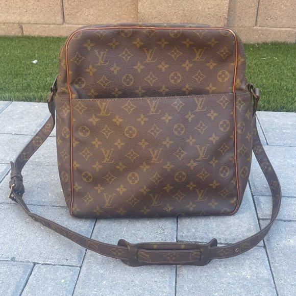 Authentic Louis Vuitton Vintage Monogram Canvas Marceau GM Messenger Bag - Picture 1 of 13